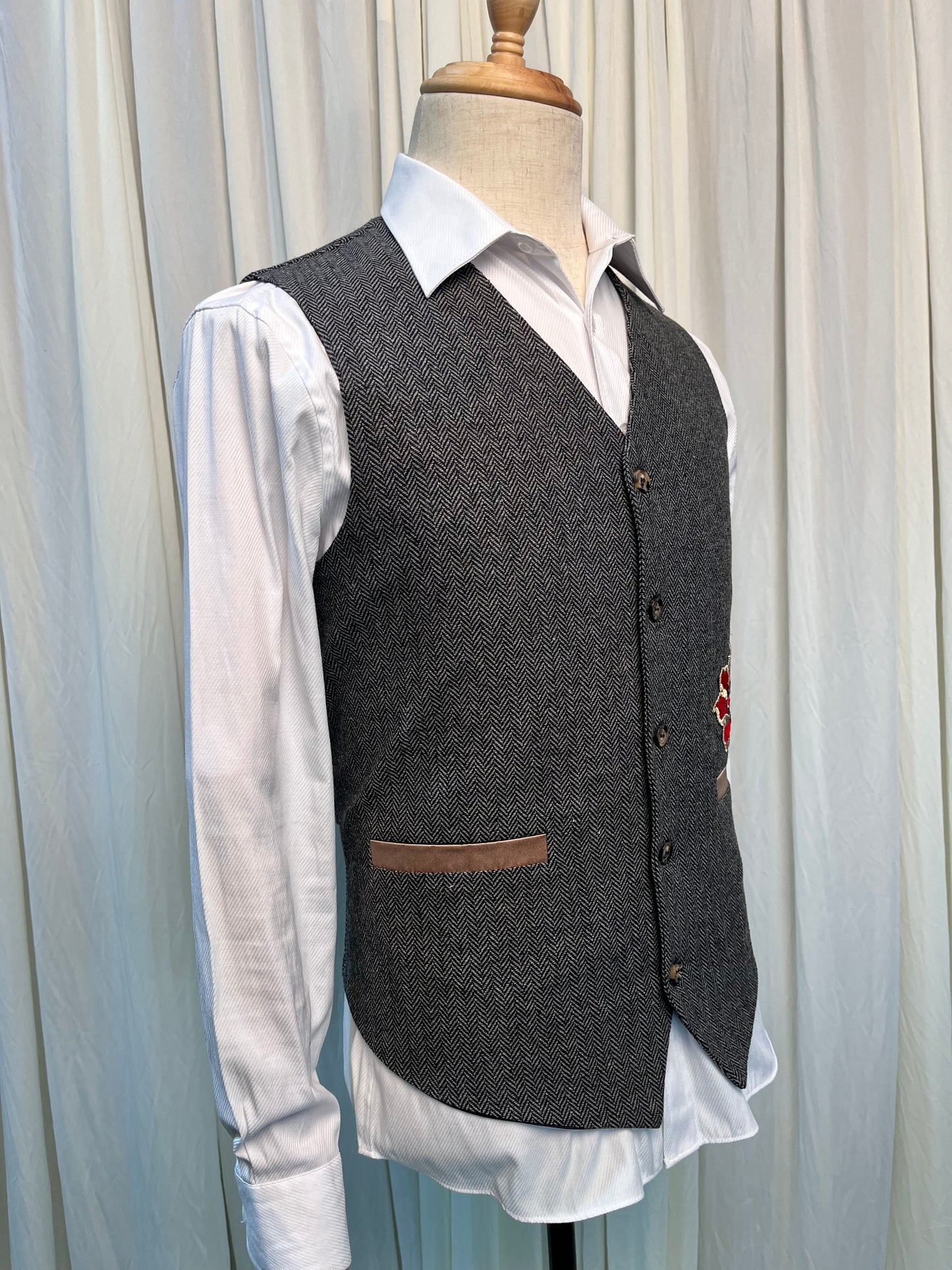 Yiaisafa Men's Suit Vest Single Breasted Regular Fit Waistcoat with Red Embroidered