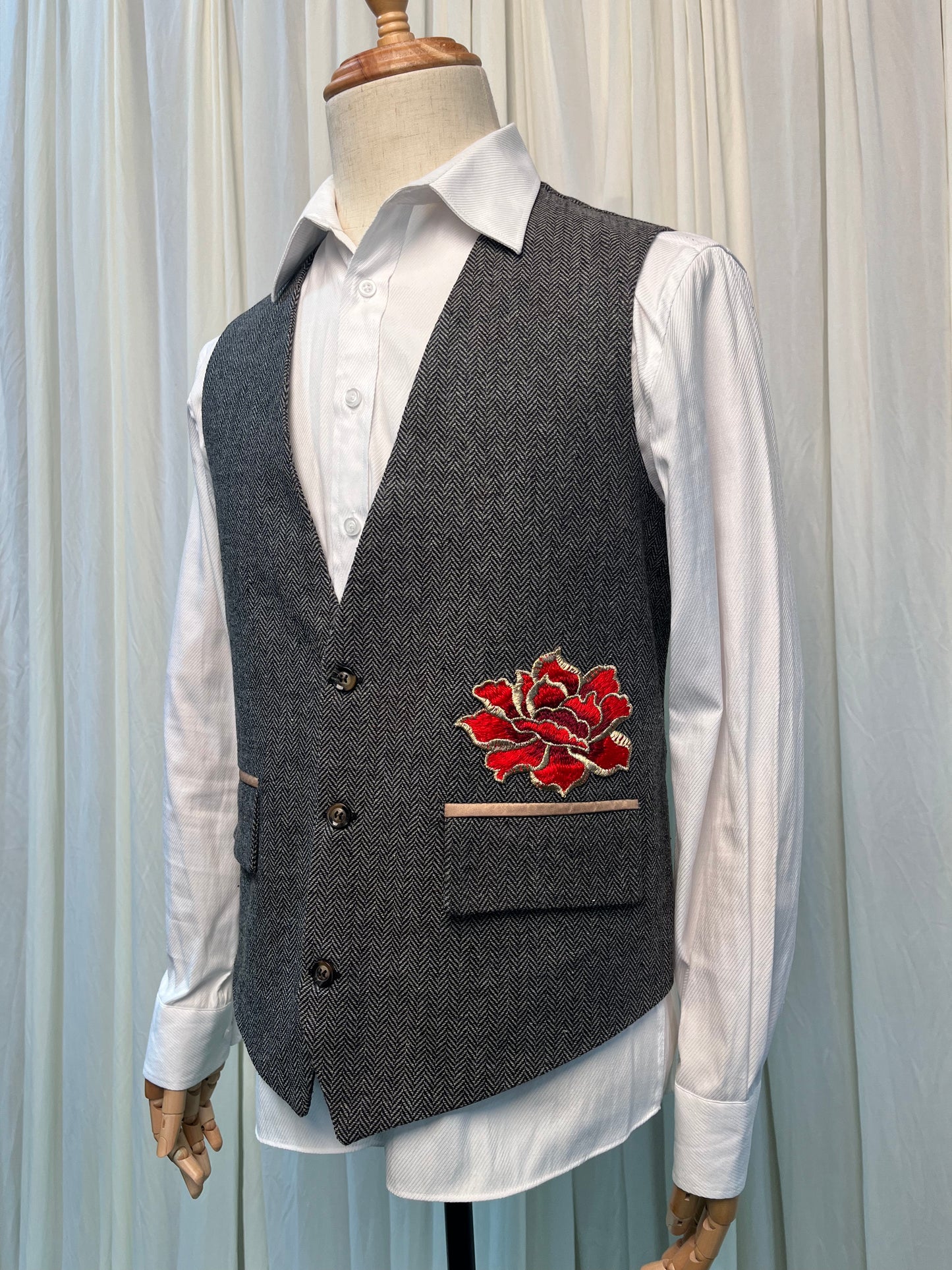 Yiaisafa Men's Suit Vest V Neck Wool Wedding Waistcoat with Red Hand Embroidered