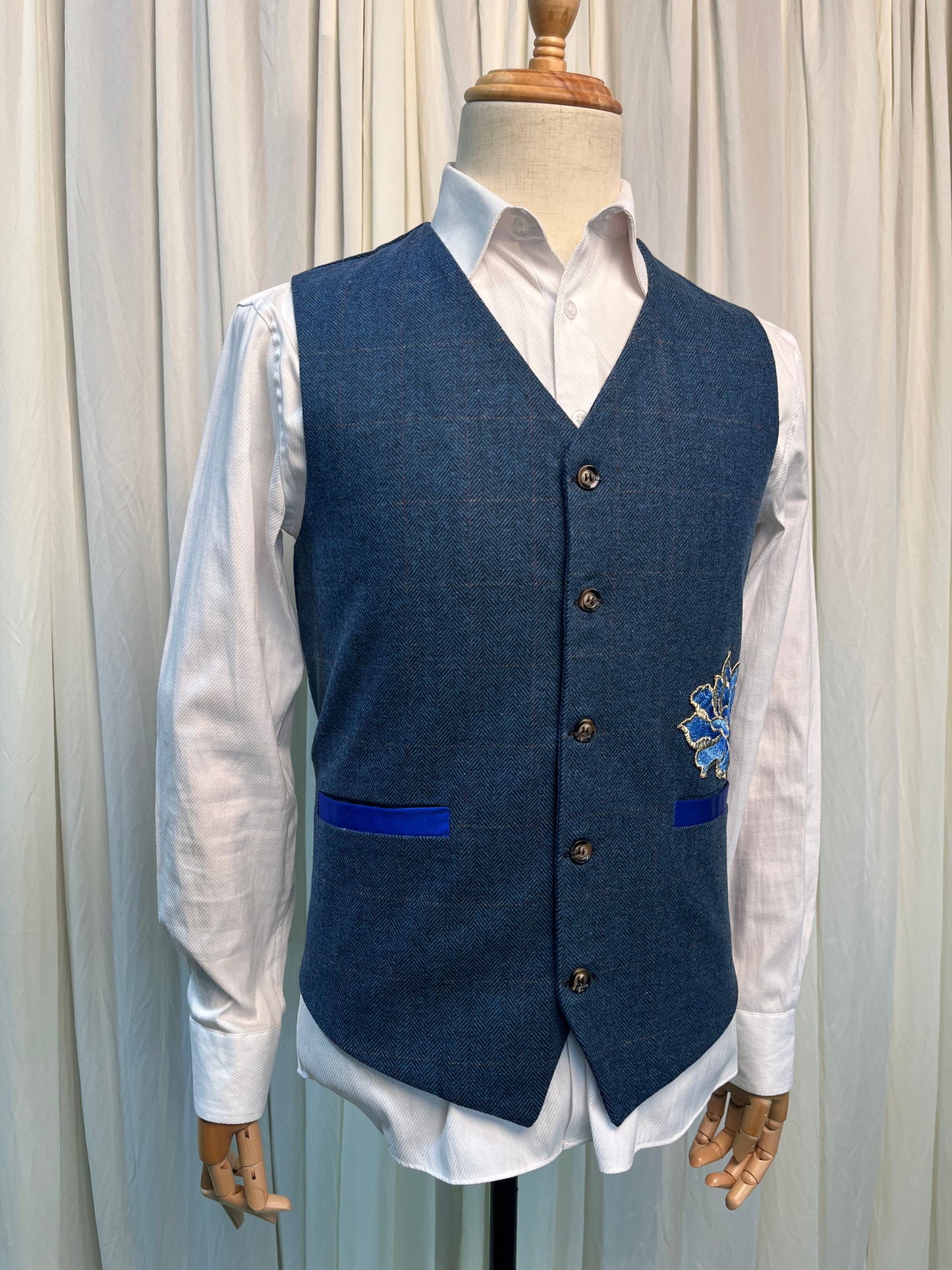 Yiaisafa Men's Herringbone Tweed Suit Vest Retro Wool Wedding Waistcoat