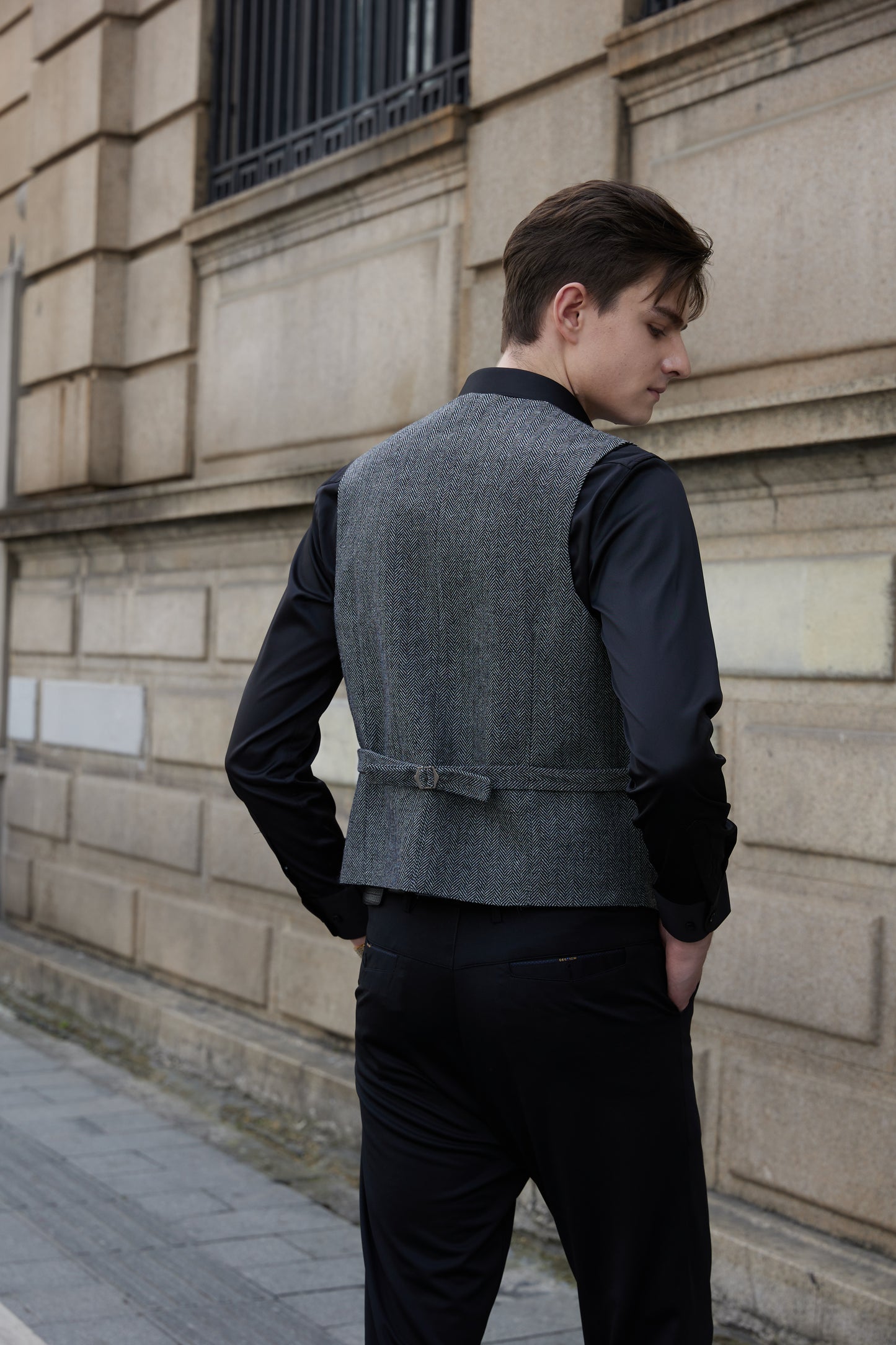 Yiaisafa Men's V-Neck Suit Vests Casual Business Herringbone Tweed Waistcoat