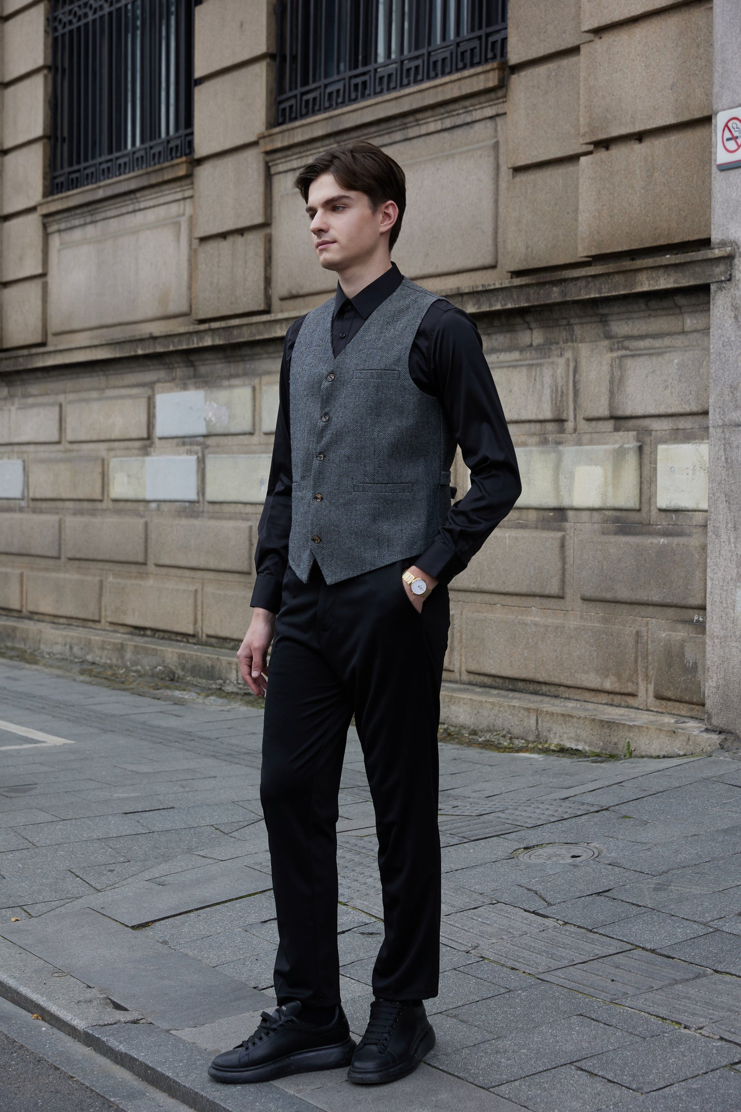 Yiaisafa Mens Suit Vest Formal Dress Vest Buesiness Single Breasted Waistcoat