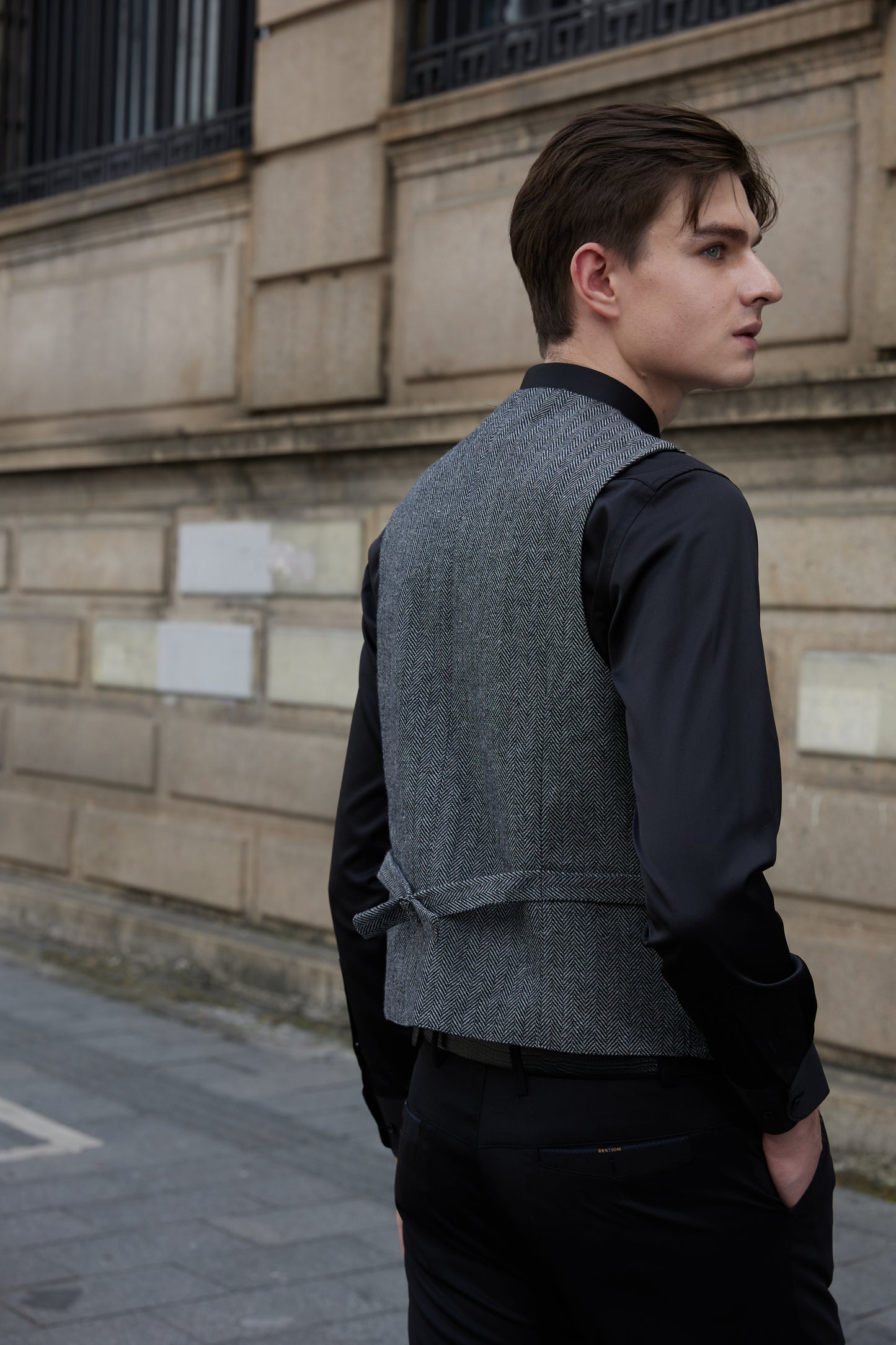 Yiaisafa Men's Casual Suit Vest Herringbone Notch Lapel Waistcoat